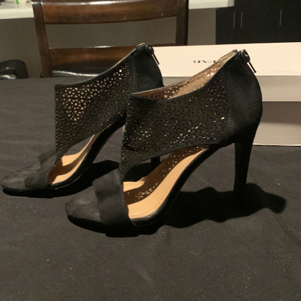 Black strap heel. Size 7.5 . A BCBGeneration design